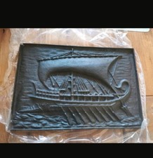 Römerschiff auf Gussplatte 