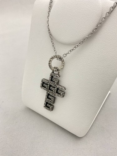 Gucci arabesque square cross - gucci,
