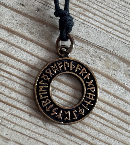 Runenkreis anhänger schmuck - runenkreis,