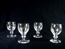 6 alte Schnaps Gläser klein 6