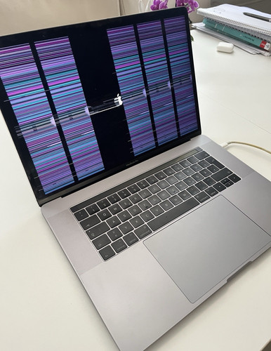 Macbook pro 2017 - macbook, 15"
