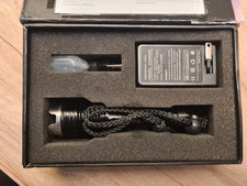 LED Tauchlampe 3 Helligkeitsstufen 900lm CREE T6 LED für LiIon 18650, Ladegerät