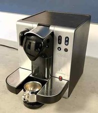 DeLonghi Nespresso EN 680.M Automatik leicht defekt NP. 400 € Ersatzteilspender