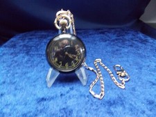 Ausgefallene Sammler-Taschenuhr, schwarz, Florale-Musterung, Kette mit Karabiner