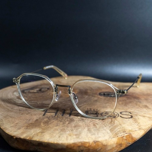 1880 morel brille - by,