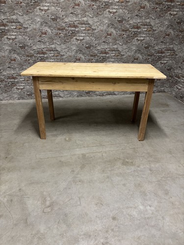 Antiker tisch aus weichholz - aus,