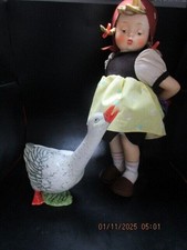 Hummel Goebel Goose Figur Girl
