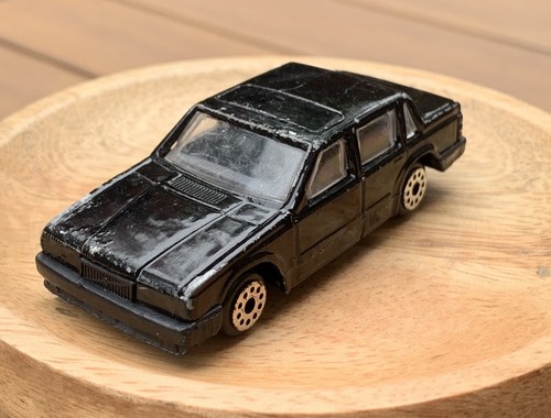 Motormax zee toys volvo 740 - zee,