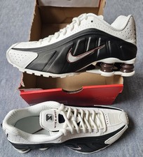 NEU Mega Coole Nike Shox R4 -