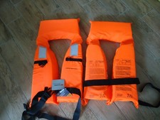 2 x Marinepool Schwimmwesten