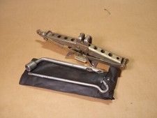 Bordwerkzeug Wagenheber Radschlüßel Mitsubishi Space Star DG0 Facelift