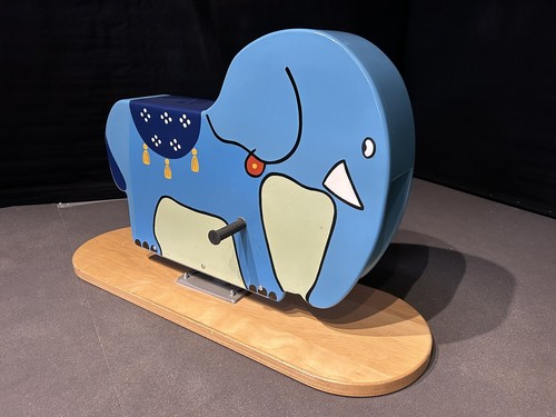 Schaukelpferd elefant - -,