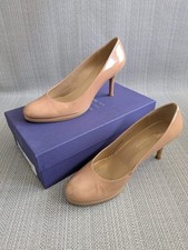 Russell & Bromley Stuart