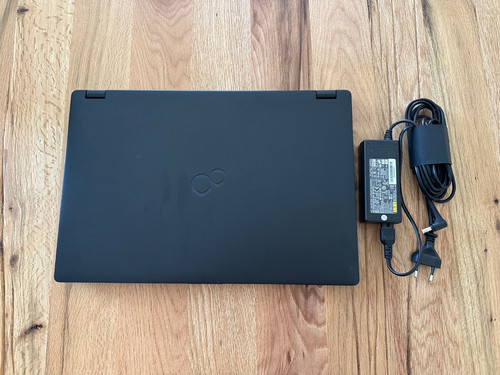 Fujitsu lifebook e5511 - lifebook,