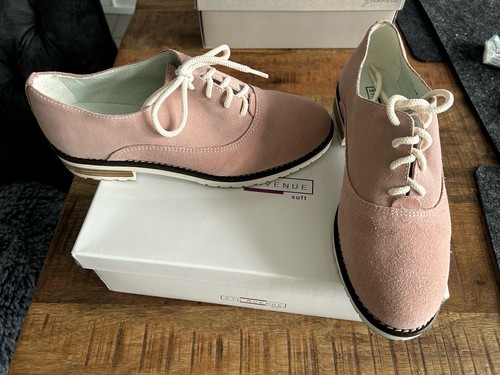 Schöner wildlederschuh von - wildlederschuh,