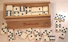 Alte dominosteine holzkiste - alte,