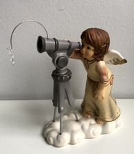 Goebel Figur Champagner Engel mit Fernrohr Fernglas und Stern