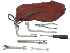 Tasche Bordwerkzeug Radschlüssel Mercedes 190E W201 W124 Zange Schraubendreher