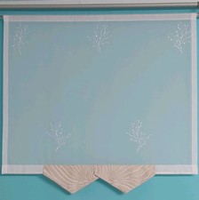 Moderne Scheibengardine