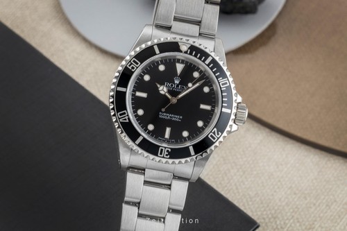 Rolex submariner date - no,