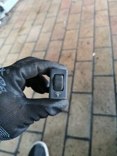 Original Nissan Terrano II R20 Primera P11 LWR Schalter Tachobeleuchtung 321025