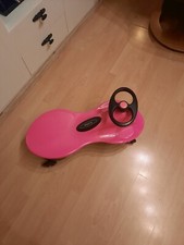 Rutschfahrzeug mit Lenkantrieb