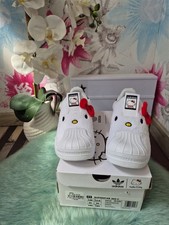 Hello Kitty Adidas Sneaker