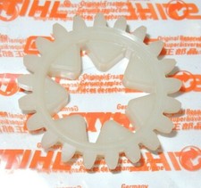  1118 Original Stihl Zahnrad Antrieb der Ölpumpe für 028