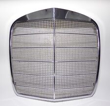 Mercedes Ponton W120, Heckflosse W110, W111  Kühlerverkleidung #110 888 00 15