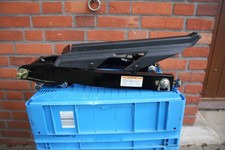 Hyosung GT 125 R  Schwinge mit Anbauteilen komplett   2006-2011