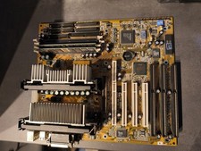 ? Gigabyte GA-6BXDS Rev. 1.8 Dual-Slot-1 Mainboard mit 2× Intel Pentium III 600