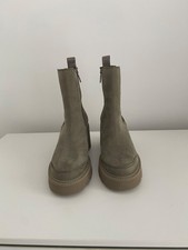 STEFFEN SCHRAUT by Kennel &