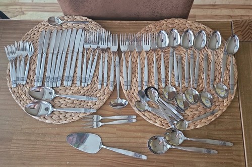 Teile besteckset mit rosen - besteckset,