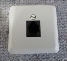 UAE  - Telefon Anschlussdose