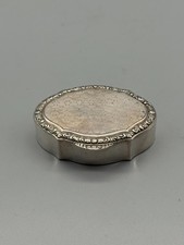 Antike, massiv gearbeitete