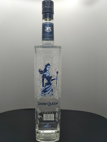 Snow queen organic vodka - snow,