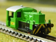 Arnold 2115 : DIESELLOK KÖF II " WERKSLOK PINUS " IN GRÜN SPUR N ANALOG MIT VP