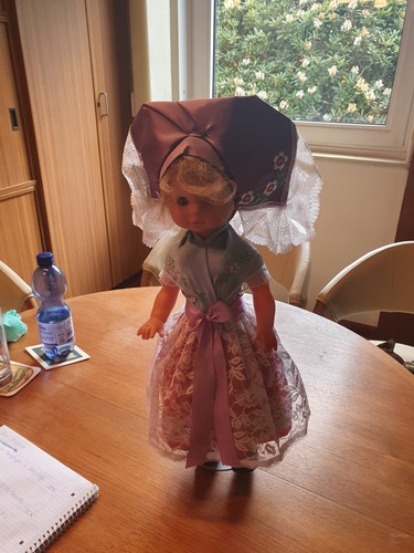 Puppe hübscher tracht - puppe,