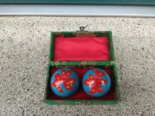 Qi Gong Klangkugeln im schmucken Kästchen