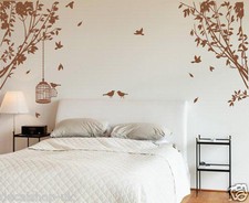 Großer Seitenwandbaumzweig