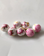 7 Porzellan-Perlen, rund
