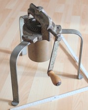 3 fuß GAMA No4 spätzle nudel knöpfle maschine kurbel spindel presse alt deko unr