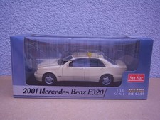 Sunstar Mercedes 1:18 E 320 Taxi 1160 in OVP