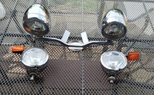 4x Zusatzscheinwerfer Chopper Chrom Harley 1800VLR Haltebügel 2x Blinker Intrude