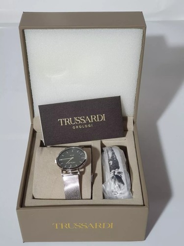Trus sar milano - milano, t-motif