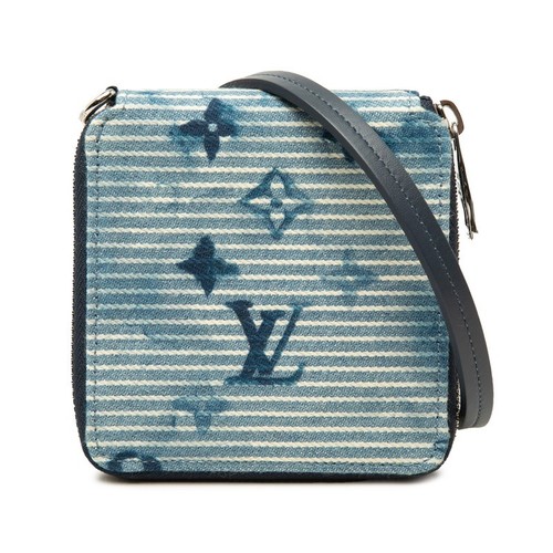 Louis vuitton monogram - vuitton, water