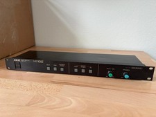 Akai ME10D Midi digital delay