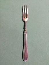 Alte Obstgabel/Dessertgabel  gemarkt X/O  WMF Bienenkorb /Straußenmarke?Silber ?