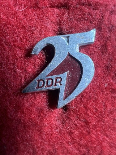 Abzeichen anstecker ddr 25 - /,