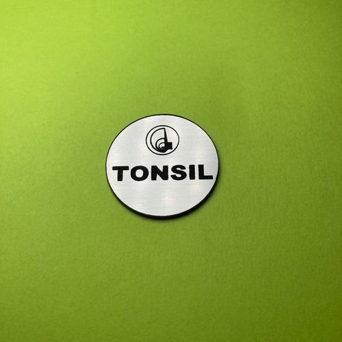 Unitra tonsil 30mm badge - unitra,